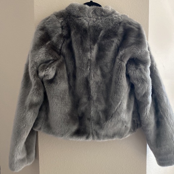 Isda & Co. size medium grey fur ball jacket - Picture 4 of 8